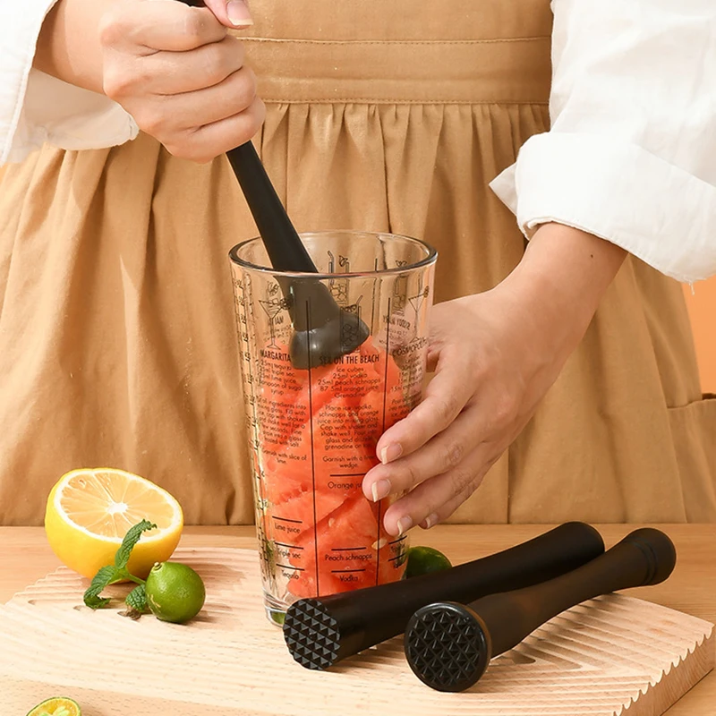 مدلك مشروبات احترافي من الفولا - مراجعة Muddler Cocktail Bar وسعره