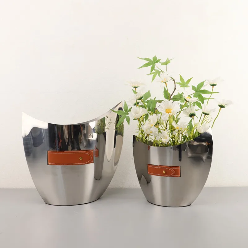 مزهرية منحنية من الفولاذ المقا - مراجعة Ice Bucket Silver وسعره